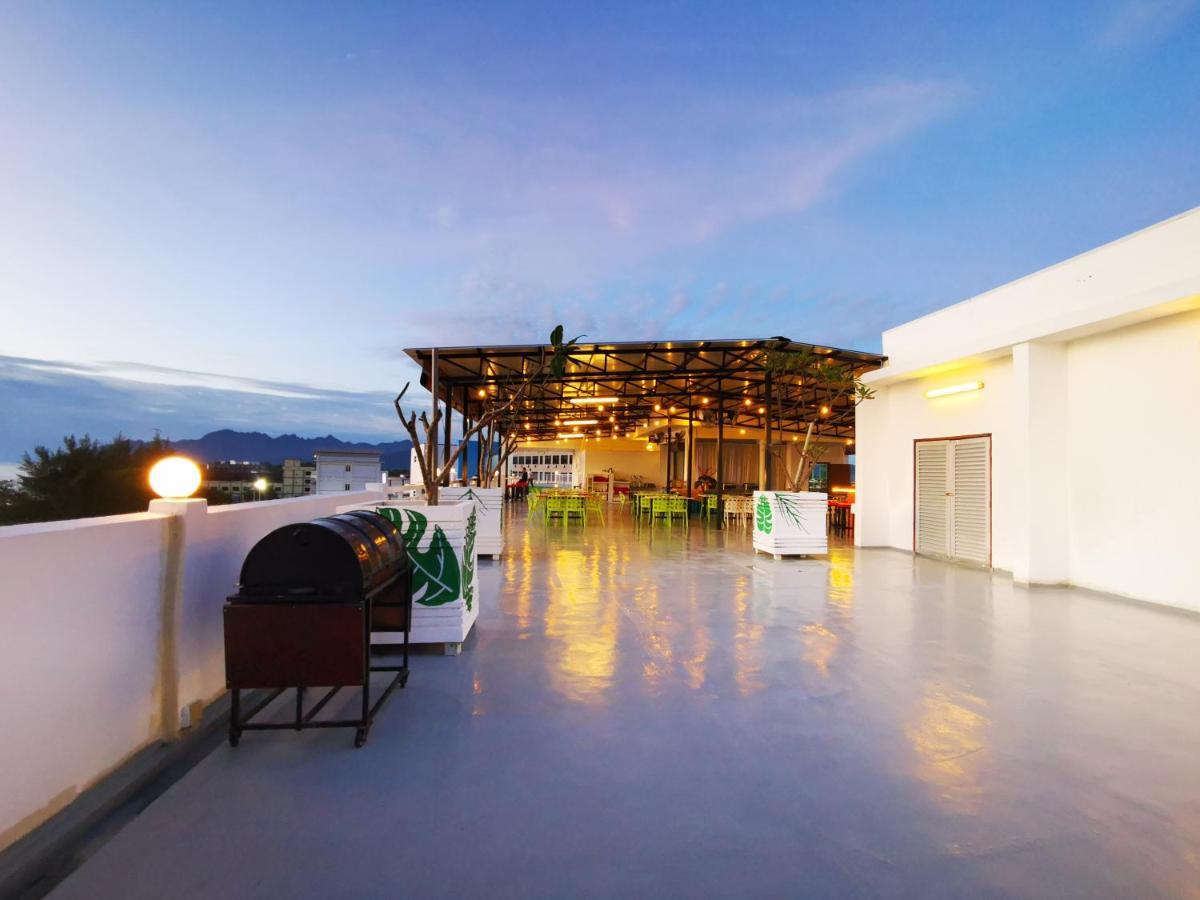 Langkapuri Resort Langkawi 珍南海滩 外观 照片