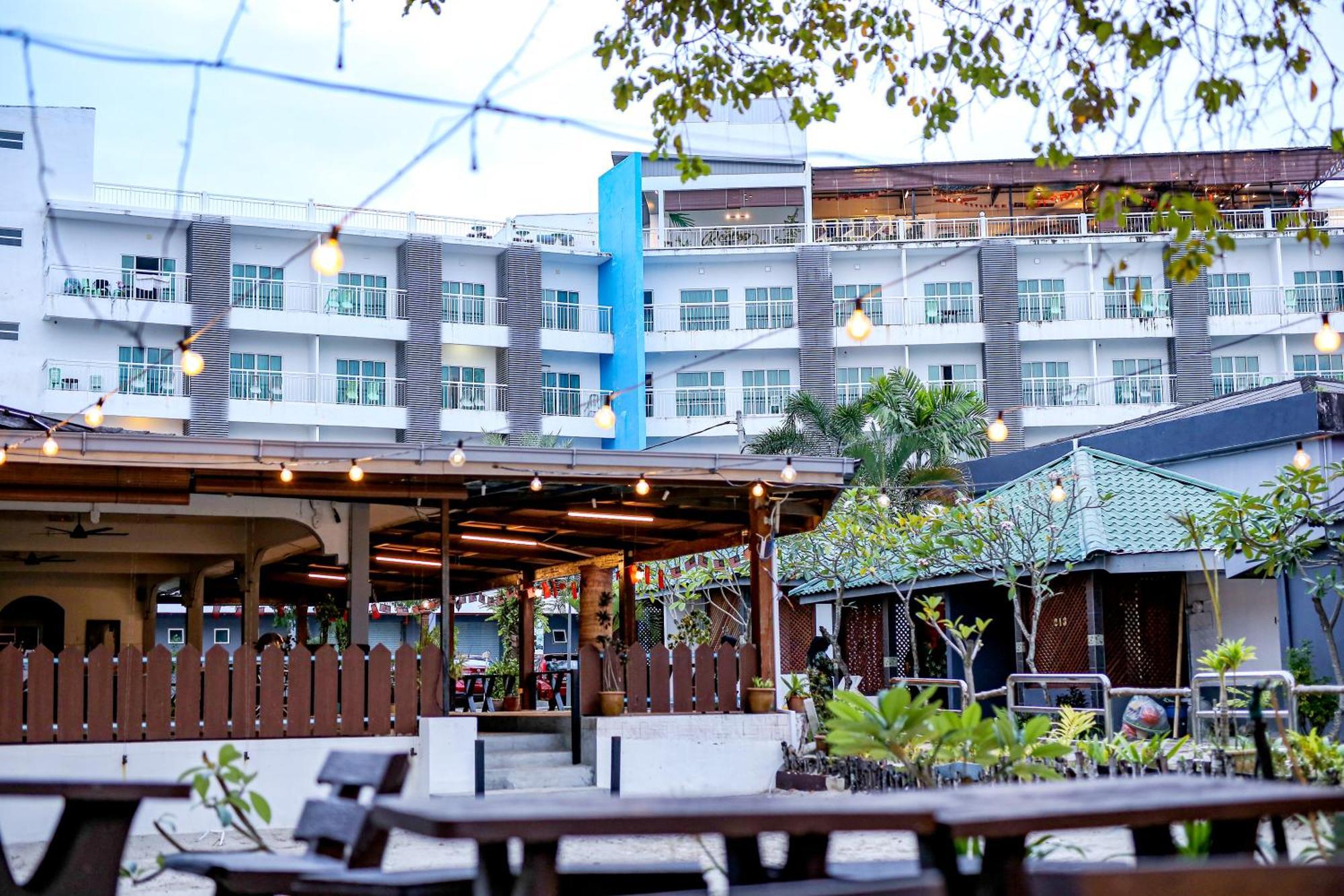 Langkapuri Resort Langkawi 珍南海滩 外观 照片