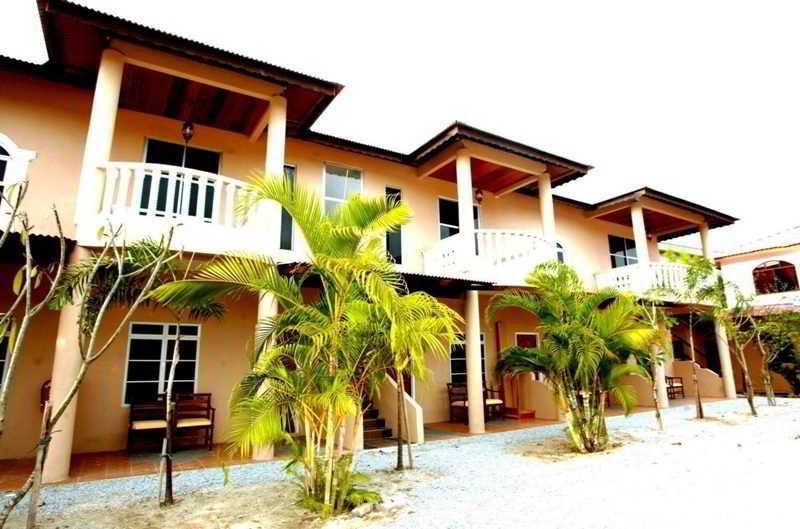 Langkapuri Resort Langkawi 珍南海滩 外观 照片